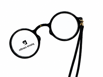 IMPERTINENTE PIERRE CARDIN